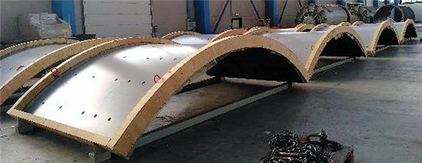 Unused Metso - Outotec 24' X 18.5' (7.3m X 5.6m) Trunnion Supported Ag Mill, 3300 Kw (4425 Hp))